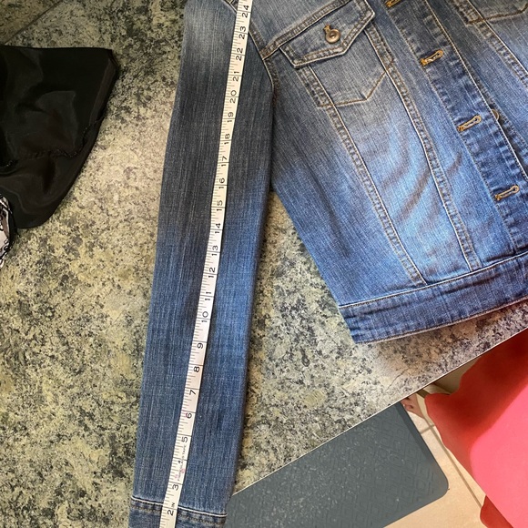 BP jean jacket in a size medium. - Picture 5 of 11